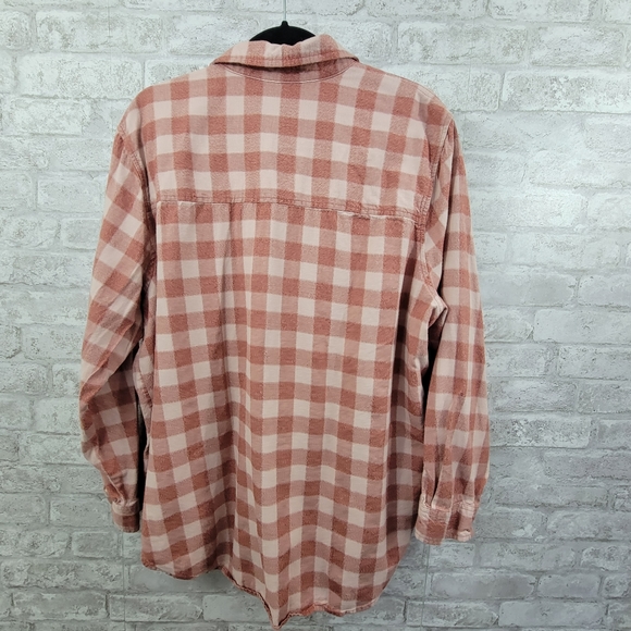 Universal Threads button down top women's XXL - Picture 6 of 6